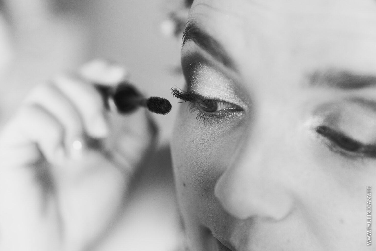 Photographies de mariage de Pierre et Lucie à Remilly-sur-Tille, par Pauline Cany, photographe en Bourgogne — un mariage simple, vrai, fidèle à leur image, avec des instants tendres capturés avec poésie et sincérité. Wedding photos of Pierre and Lucie in Remilly-sur-Tille, captured by Pauline Cany, fine art photographer in Burgundy — a simple, heartfelt celebration, true to who they are, with emotional and timeless moments.
